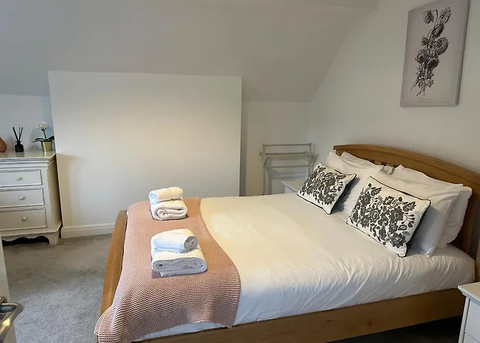 King\'S Road Apartments